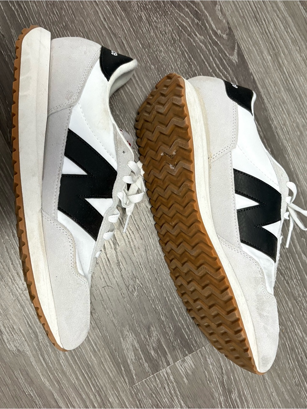 New Balance 237